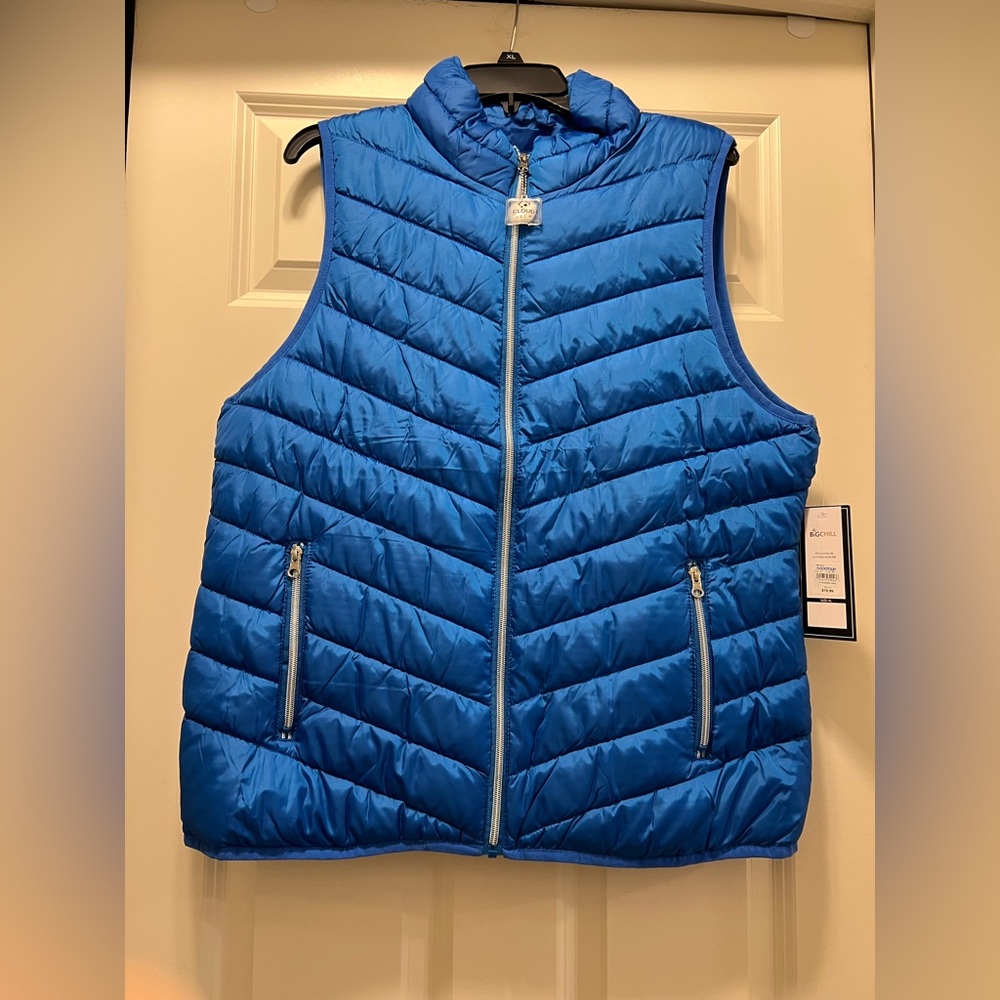 NWT Big Chill Puffer Vest. Royal Blue. Size XL.